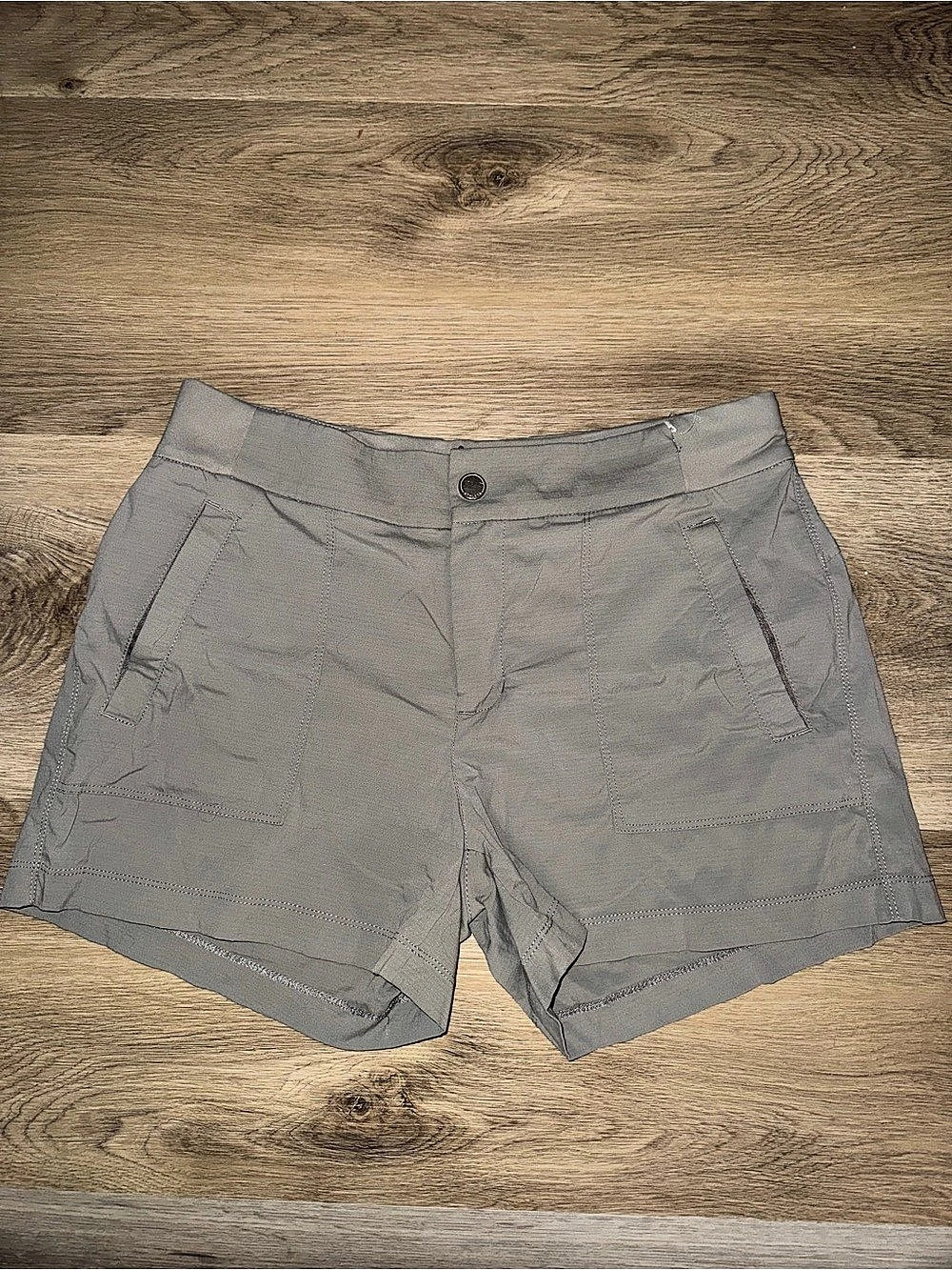 Athleta Cargo Hiking Shorts